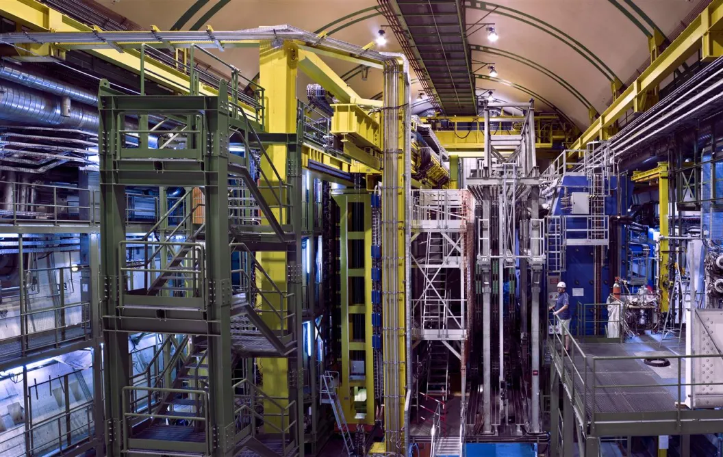 LHCb in the hunt of tetraquarks