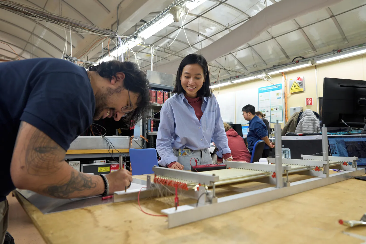 Theory and practice join at the DRD1 Gaseous Detectors School