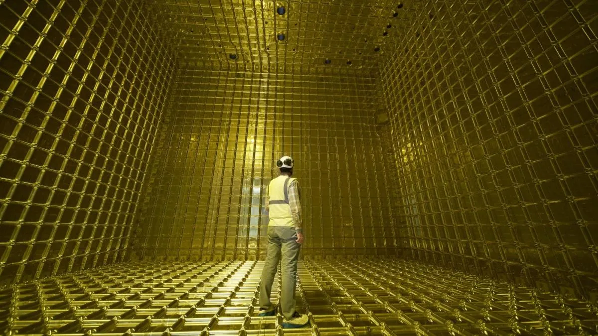 ProtoDUNE sees first particle tracks